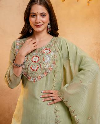 Pista green crunchy heavy thread embroidery work kurta palazzo set 4