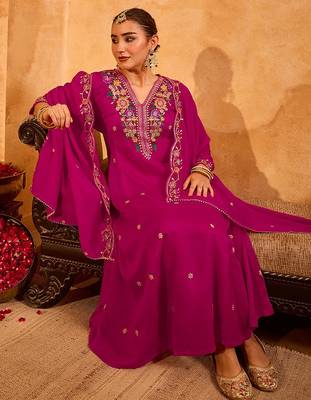 Rani pink vichitra silk heavy thread embroidery work kurta pant set 3