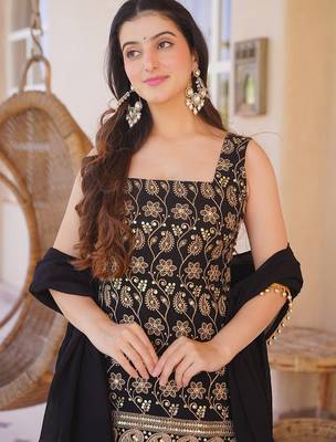Black silk blend heavy thread embroidery work kurta palazzo set 5