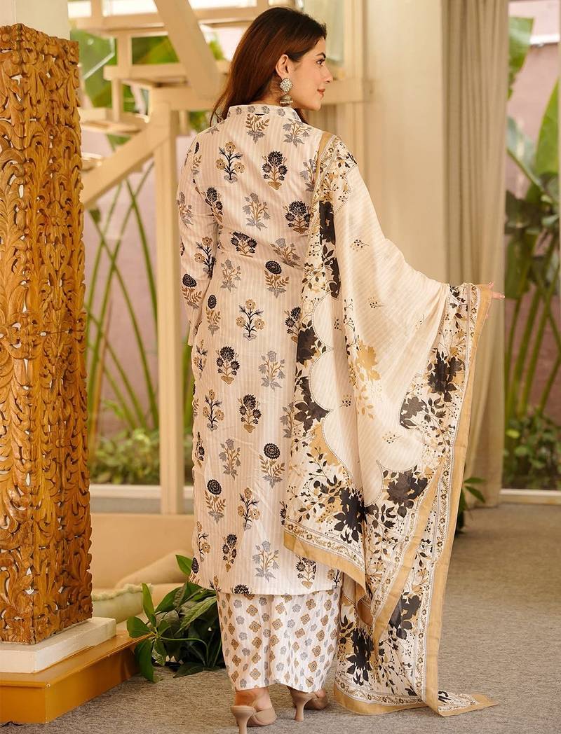 Off white rayon slub printed kurta pant set