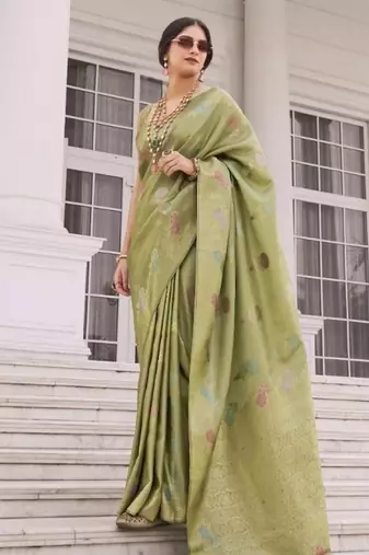 Green silk blend saree with blouse