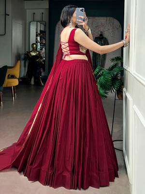 Notable Maroon Cotton Navratri Lehenga Choli With Embroidered Dupatta 4