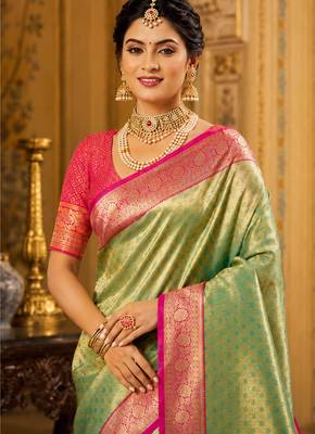 green kanjivaram silk blend woven work traditional saree 2