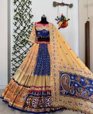 Light Yellow Navratri Lehenga Choli With Dupatta 2