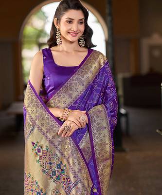 Purple patola Silk Blend saree with woven zari border & tassels 3