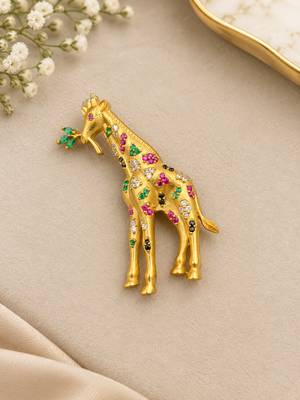 Elegant gold-plated giraffe brooch with multicolor stone embellishments 1