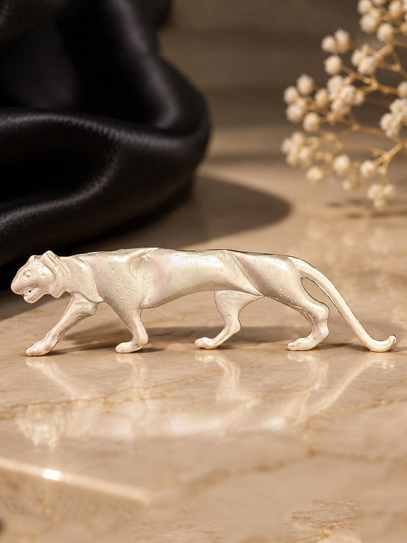 Elegant panther brooch with sleek animal motif     statement fashion brooch