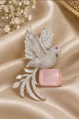 Swan Brooch with Pink Rose Quartz Style Stone & Crystal Detailing