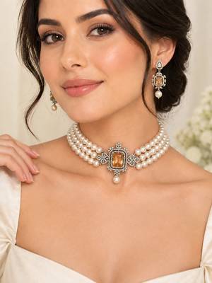 Pearl Choker Necklace Set with Crystal Pendant 1