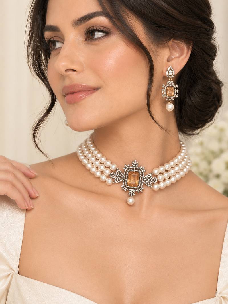 Pearl Choker Necklace Set with Crystal Pendant