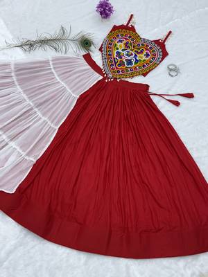 Red&White Cotton Readymade Lehenga Choli with Mirror & Gamthi Work 4
