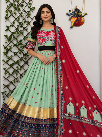 Muslin Cotton Chaniya Choli Set With Mirror Work And Lampi Lace