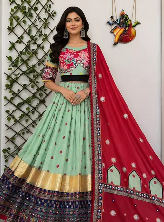 Muslin Cotton Chaniya Choli Set With Mirror Work And Lampi Lace
