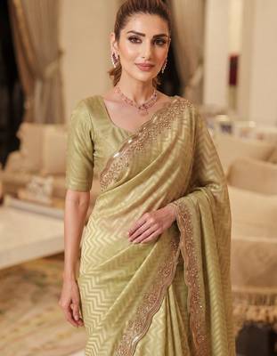 wedding wear pure kanjivarm silk blend beads work saree 2