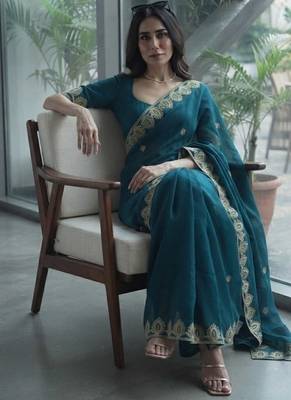 party wear saree with blouse 3