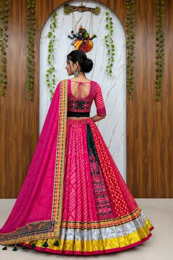Muslin Cotton Chaniya Choli Set With Mirror Work And Latkan Lace