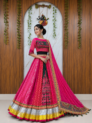 Muslin Cotton Chaniya Choli Set With Mirror Work And Latkan Lace 3
