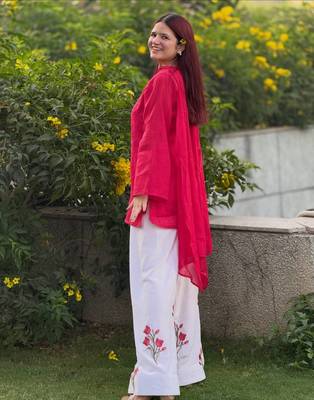 Elegant pink  kurta with white embroidered palazzo pants 2