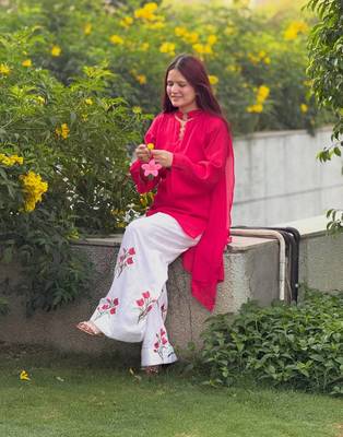 Elegant pink  kurta with white embroidered palazzo pants 3