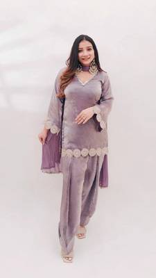 Lavender embroidered kurta & farshi salwar with matching dupatta 1