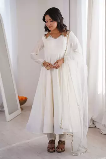 Women's Gorgeous Embroidery Work Roman Silk Chanderi Fabric Flared Anarkali Pant and Dupatta Set