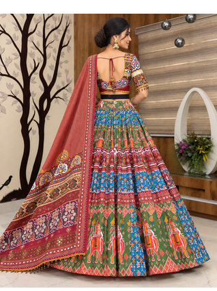 Muslin Cotton Lehenga Choli Set With Mirror Work And Latkan Lace 2