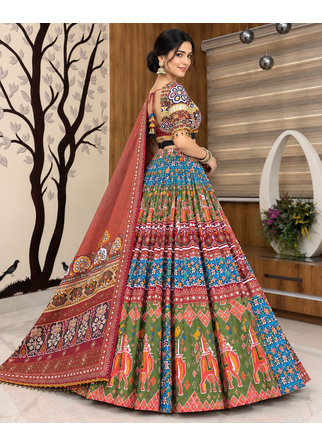 Muslin Cotton Lehenga Choli Set With Mirror Work And Latkan Lace 3