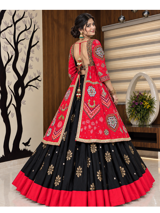 Muslin Cotton Lehenga Choli Set With Strug And Mirror Work 2