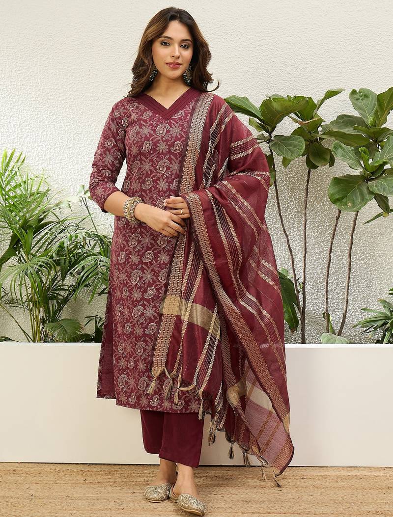 Women’s cotton printed straight kurta pent dupatta sets