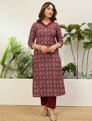 Women’s cotton printed straight kurta pent dupatta sets 3