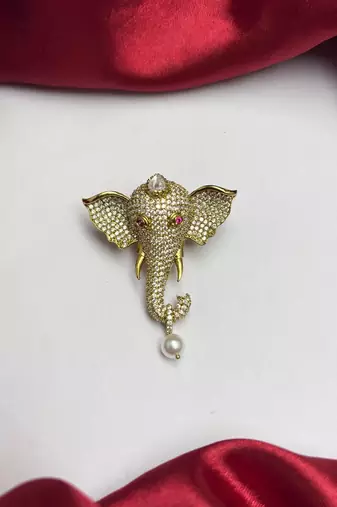 Elephant Saree Brooch Pin, Indian Bridal Jewelry, Pearl Drop Accessory
