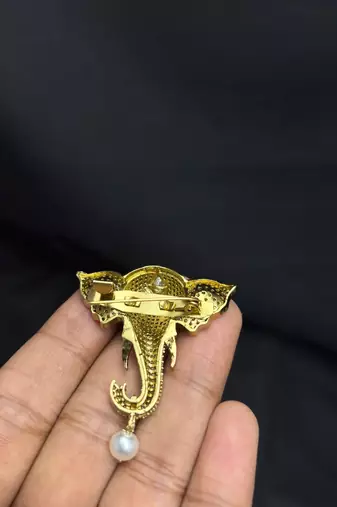 Elephant Saree Brooch Pin, Indian Bridal Jewelry, Pearl Drop Accessory