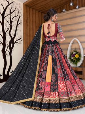 Muslin Cotton Lehenga Choli Set With Mirror Work And Patchwork 2