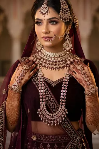 Maroon antique gold-plated agate stone two-layer necklace set with earrings, pasha, nath, panja & tika