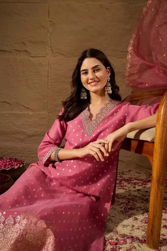 Pink embroidered jaquard kurta pant dupatta set