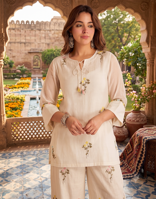 Women's cream embroidered kurta with farshi salwar and organza dupatta set 2