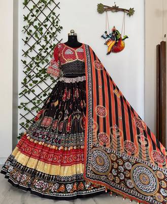 Red Black Navratri Lehenga Choli With Dupatta 2