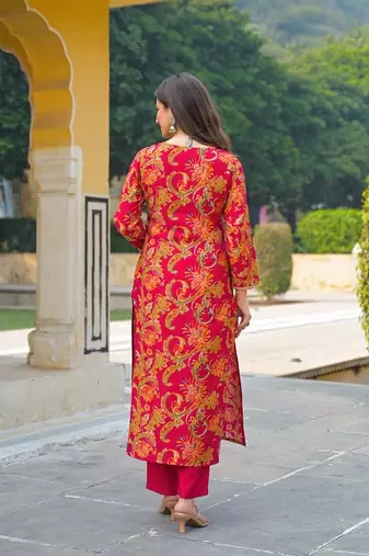 Women pink viscose rayon floral printed straight kurta trousers with dupatta