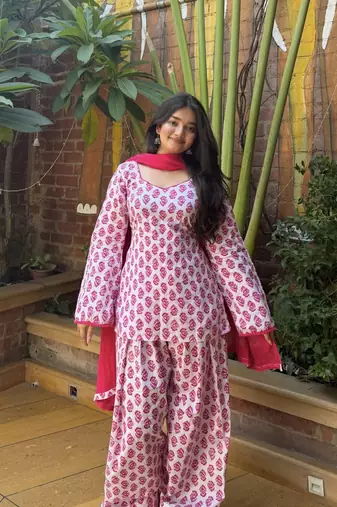 Women's Beautiful Printed Work Cameric Cotton Fabric Straight Kurta Farshi Shalwar and Dupatta Set