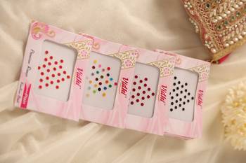 Traditional Velvet Bindi Pack Set - Pack of 4 2