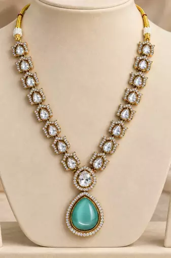 Pista mehandi-plated agate stone necklace set with earrings 