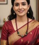 Shimmering glittering maroon pearl jewellery sets for women | necklace and earings