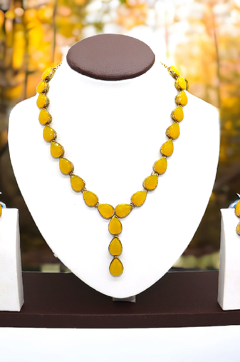 Yellow metal copper yellow jewellery set for women