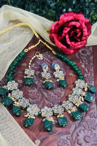 Green alloy copper jewellery set for women