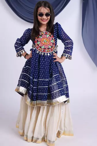 Navaratri special real mirror & gamthi lace work lehenga with patch work top for kids