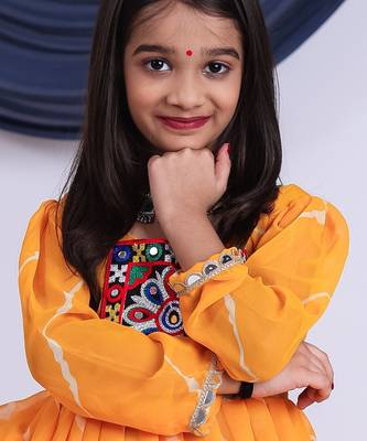 Navaratri special real mirror & gamthi lace work lehenga with patch work top for kids 2