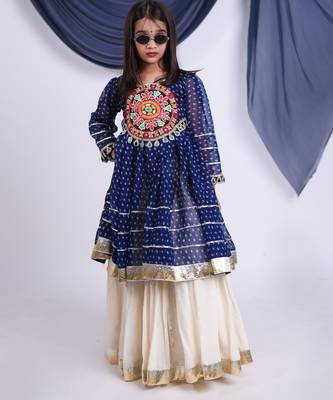 Navaratri special real mirror & gamthi lace work lehenga with patch work top for kids 4