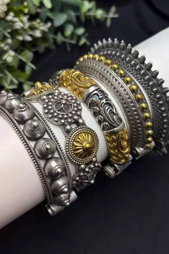 Oxidized Silver dual tone Kada Bangles Set of 5, Indian Tribal Bangles, Antique Silver Gold Bracelet Set