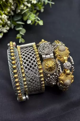 Set of 4 Dual Tone Brass Bangle Kada, Indian Oxidized Silver Gold Bangles