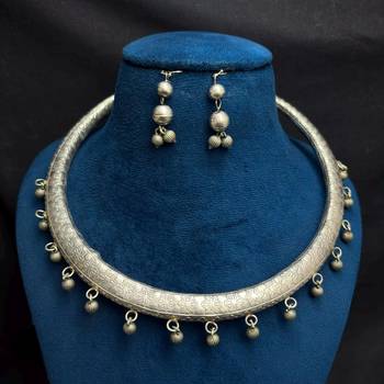 Oxidized Silver Hasli Necklace Set, Tribal Choker Jewelry, Indian Necklace and Earrings with ghungroo drops 2